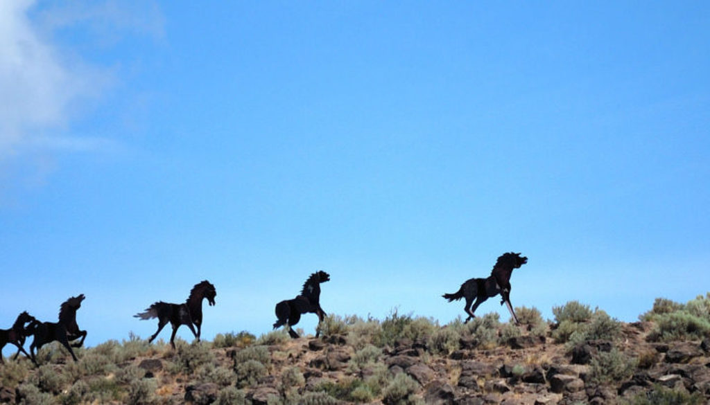Washington State Wild Horse Monument 10 Toes Travel