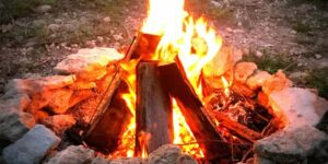 How to build a campfire