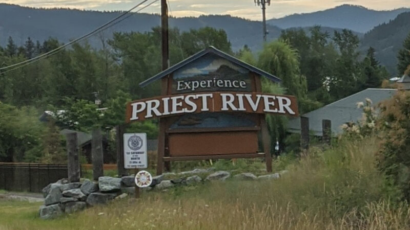 welcome to priest river sign